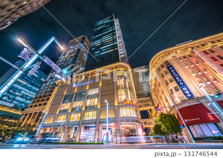 日本の東京都市景観10月3日。東京日本橋タワーや日本橋高島屋など… 日本の東京都市景観10月3日。東京日本橋タワーや日本橋高島屋など… 131746544