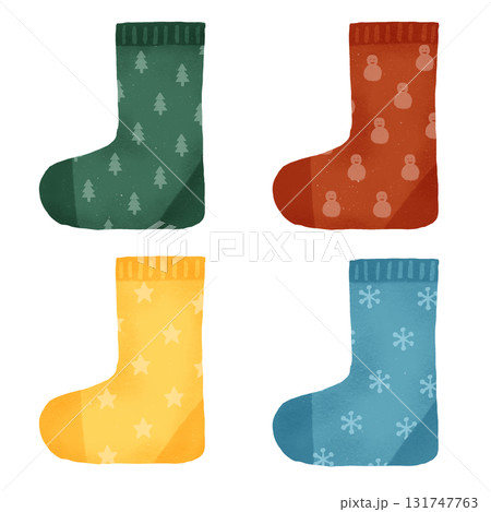 カラフルなクリスマスソックスのイラスト 131747763