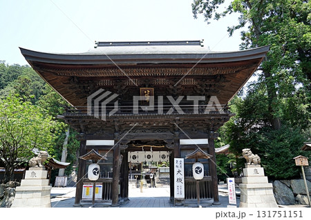 滋賀 近江八幡 日牟禮八幡宮 楼門(夏) 滋賀 近江八幡 日牟禮八幡宮 楼門(夏) 131751151
