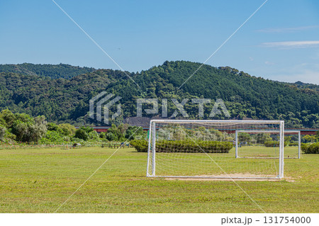 浜松市の天竜川河川敷の風景(静岡県) 浜松市の天竜川河川敷の風景(静岡県) 131754000