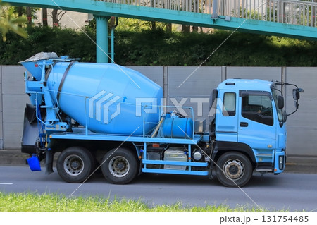 アジテータトラック（コンクリートミキサー車） イメージ 131754485