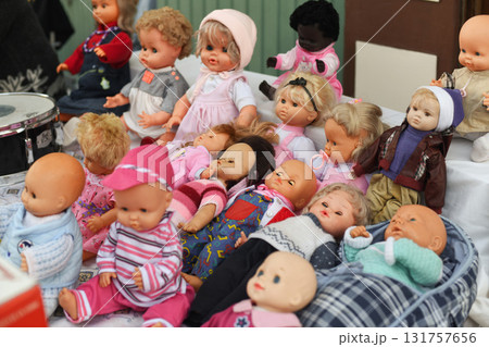 A lot of vintage dolls at the flea market 131757656