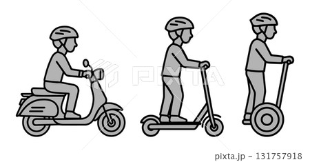 電動モビリティに乗る人のセット（スクーター・キックボード・セグウェイ） 131757918