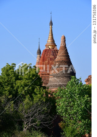 ミャンマー、バガン、仏塔群 131758386