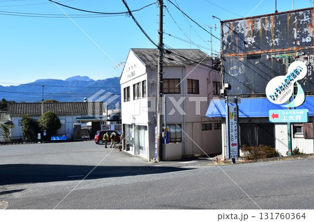 神奈川県大井町　御殿場線上大井駅前のひょうたん駅案内板 131760364