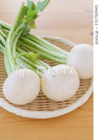 蕪(かぶ) 131760945