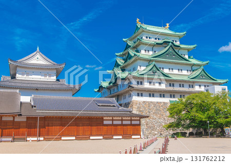 名古屋城の大天守と小天守 131762212