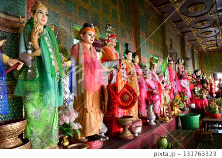 ミャンマー、ポッパ山、土着宗教ナッ神信仰の聖地、タウン・カラッ、ナッ神 131763323