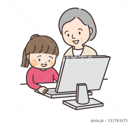 孫と一緒にパソコンで勉強するシニア女性 孫と一緒にパソコンで勉強するシニア女性 131763875