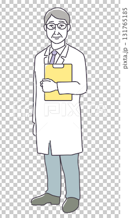 白衣の年配男性　全身 131765185