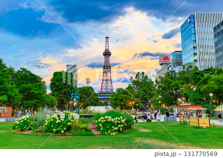 北海道　札幌市　大通公園の夕景 131770569