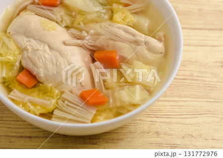 チキンスープ 131772976