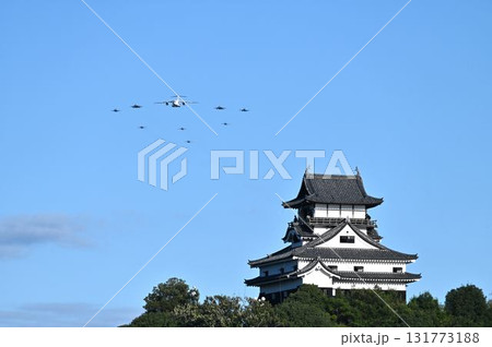 犬山城と異機種大編隊飛行 航空祭予行 犬山城と異機種大編隊飛行 航空祭予行 131773188