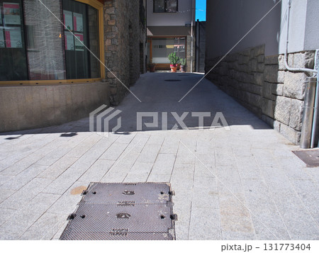 アンドラ公国 市街地 5月晴れの日 アンドラ公国 市街地 5月晴れの日 131773404