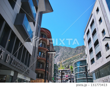 アンドラ公国 市街地 5月晴れの日 アンドラ公国 市街地 5月晴れの日 131773413