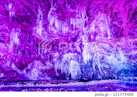 埼玉・秩父 三十槌の氷柱 ライトアップ 埼玉・秩父 三十槌の氷柱 ライトアップ 131773489