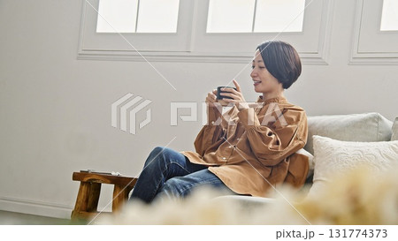 〇〇の合間 休息休憩イメージ 〇〇の合間 休息休憩イメージ 131774373