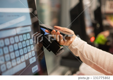 Using Smartphone for Easy Self-Checkout at the Supermarket Using Smartphone for Easy Self-Checkout at the Supermarket 131775802