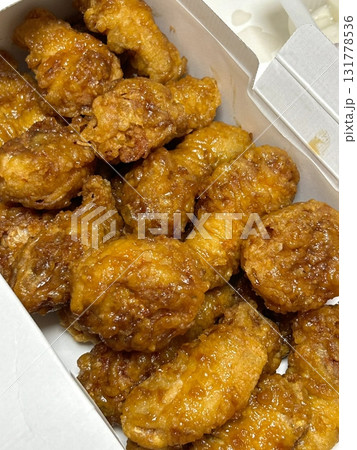 Crispy fried chicken with golden, crunchy skin and juicy, tender meat. A delicious and savory dish, perfect for any meal, served with dipping sauces or side dishes for extra flavor! Crispy fried chicken with golden, crunchy skin and juicy, tender meat. A delicious and savory dish, perfect for any meal, served with dipping sauces or side dishes for extra flavor! 131778536
