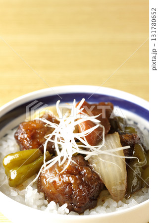 黒酢酢豚丼 黒酢酢豚丼 131780652