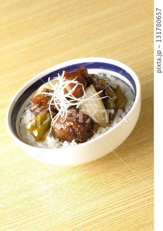 黒酢酢豚丼 131780657