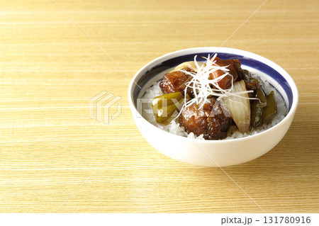 黒酢酢豚丼 黒酢酢豚丼 131780916