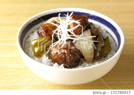 黒酢酢豚丼 黒酢酢豚丼 131780917