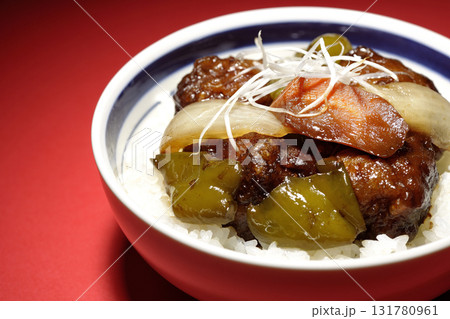 黒酢酢豚丼 黒酢酢豚丼 131780961