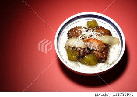 黒酢酢豚丼 黒酢酢豚丼 131780976