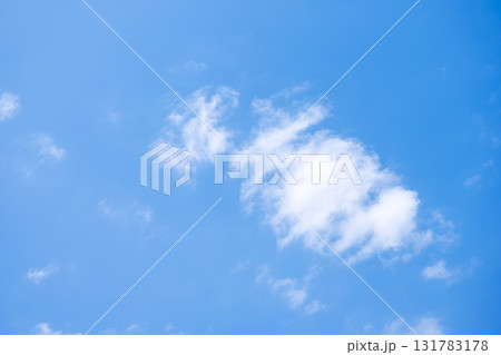 秋の空 青空 晴れ 空 秋 10月 イメージ 秋の空 青空 晴れ 空 秋 10月 イメージ 131783178