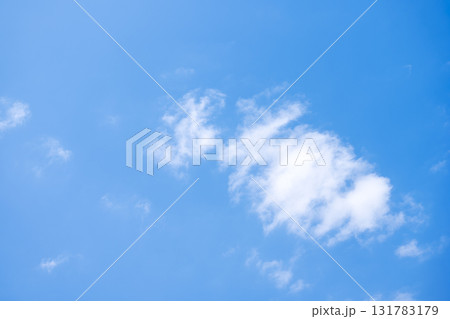 秋の空 青空 晴れ 空 秋 10月 イメージ 秋の空 青空 晴れ 空 秋 10月 イメージ 131783179