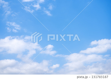 秋の空 青空 晴れ 空 秋 10月 イメージ 秋の空 青空 晴れ 空 秋 10月 イメージ 131783187
