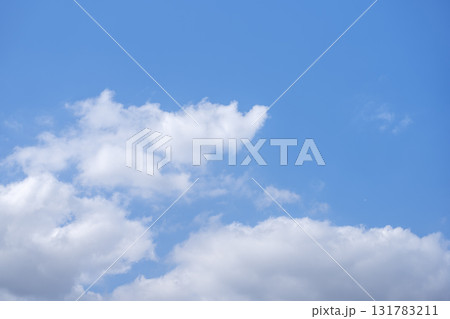 秋の空 青空 晴れ 空 秋 10月 イメージ 131783211