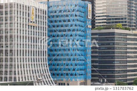 the building complex is Dusit Central Park in Bangkok. It is a large mixed-use development. 131783762