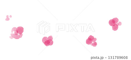 桜の花びらのようなピンクの水彩テクスチャのあしらいイラスト 131789608