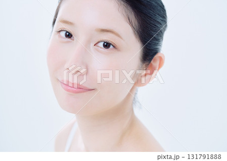 肌の綺麗な女性 131791888