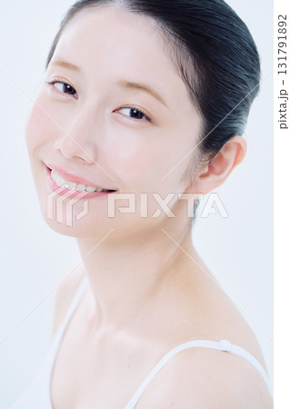 肌の綺麗な女性 131791892