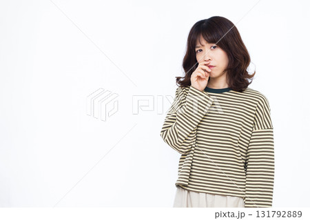 鼻づまり 131792889