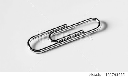 ミニマルで高精細な金属製クリップのマクロ撮影 ミニマルで高精細な金属製クリップのマクロ撮影 131793635