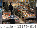 香港・徳輔道西の高級乾物店で売られる高級食材。何に使われるか分からない乾物も多い 131794614