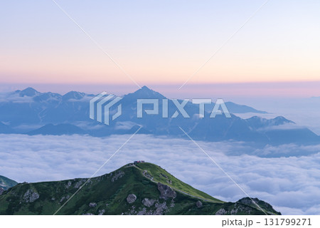 白馬岳から見た夕焼け07 131799271