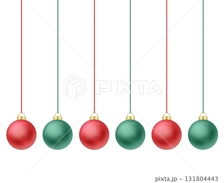 横一列に並んだ赤と緑のクリスマスボールのイラスト 131804443