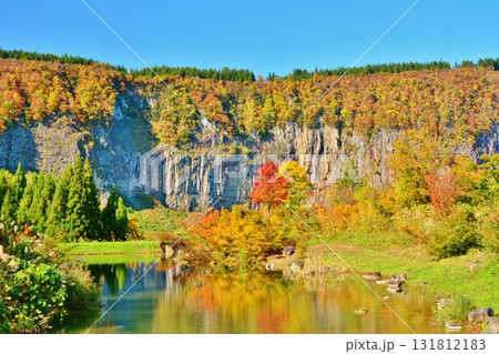 紅葉の台地の鼓動・苗場山麓ジオパーク津南町美玉公園風景 紅葉の台地の鼓動・苗場山麓ジオパーク津南町美玉公園風景 131812183