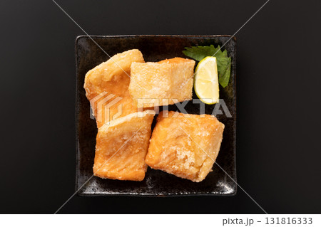 銀鮭ハラス 唐揚げ 銀鮭ハラス 唐揚げ 131816333