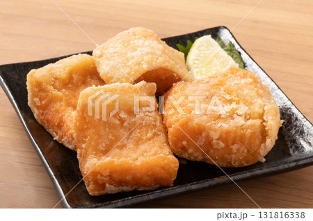 銀鮭ハラス　唐揚げ 131816338