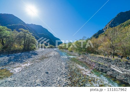 「長野県」秋の上高地の風景 131817962