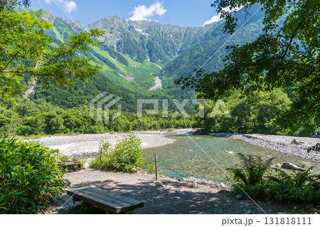 「長野県」梓川の清流・上高地　夏風景　 131818111