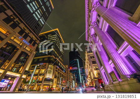 日本の東京都市景観 日本橋・室町二丁目。コレド室町1と…3や三井住友信託銀行、三越。奥は日本橋一丁目 日本の東京都市景観 日本橋・室町二丁目。コレド室町1と…3や三井住友信託銀行、三越。奥は日本橋一丁目 131819851