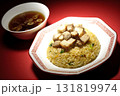 角切りチャーシュー乗せ玉子チャーハンと中華スープ 131819974