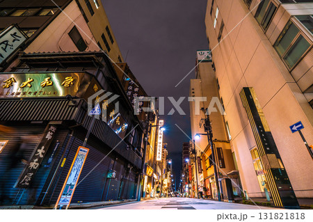 日本の東京都市景観　日本橋室町・むろまち小路などを望む 131821818